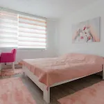 Apartament Mona *